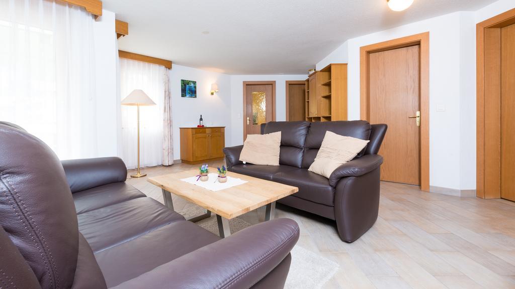 Haus Evita Saas-Grund Room photo
